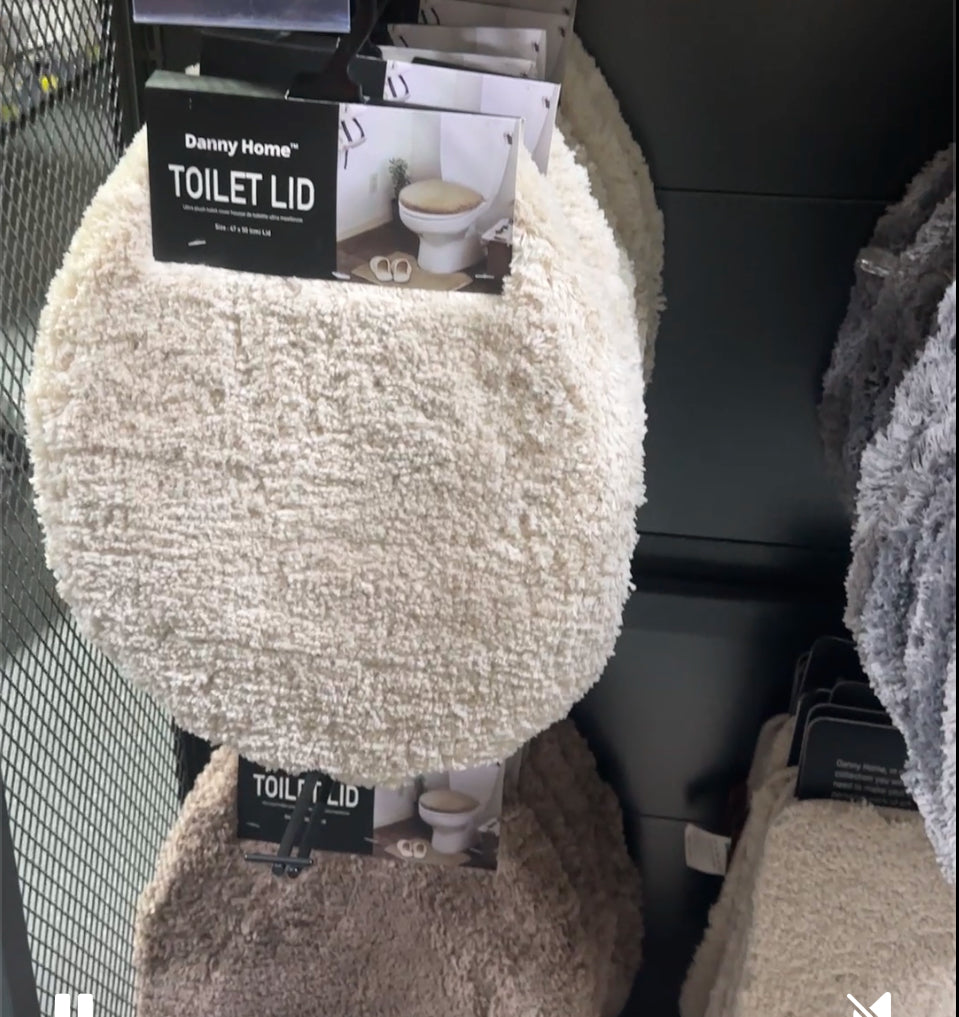 Toilet Lid Cover – Ultra Plush Bathroom Accessory