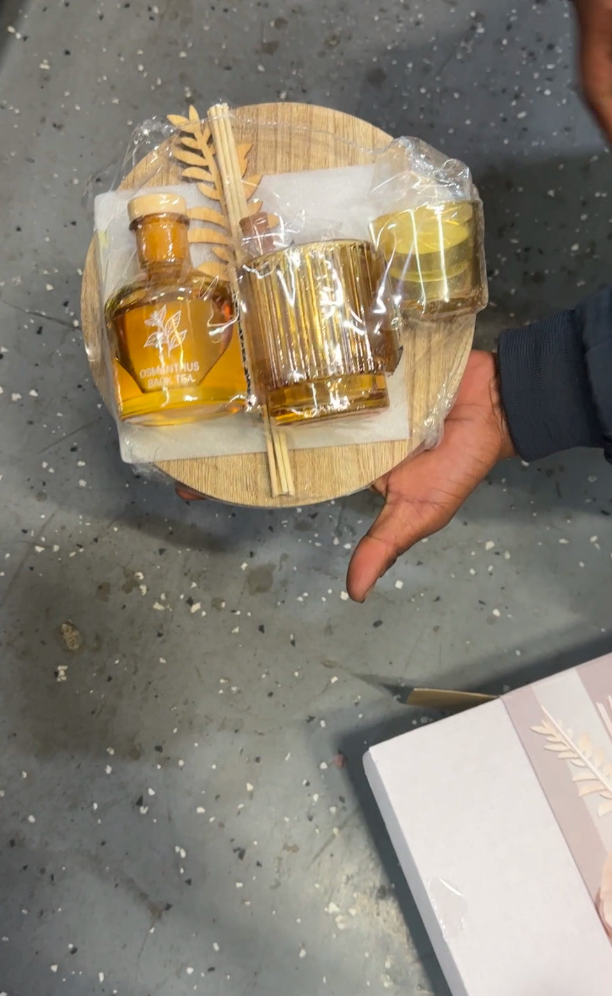 Danny Home Back To Nature Osmanthus Back Tea Candle and Reed Diffuser Set for Home Fragrance