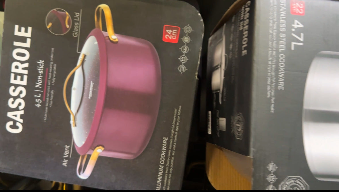 4.5 litre non-stick casserole pot with glass lid, 24 cm size.