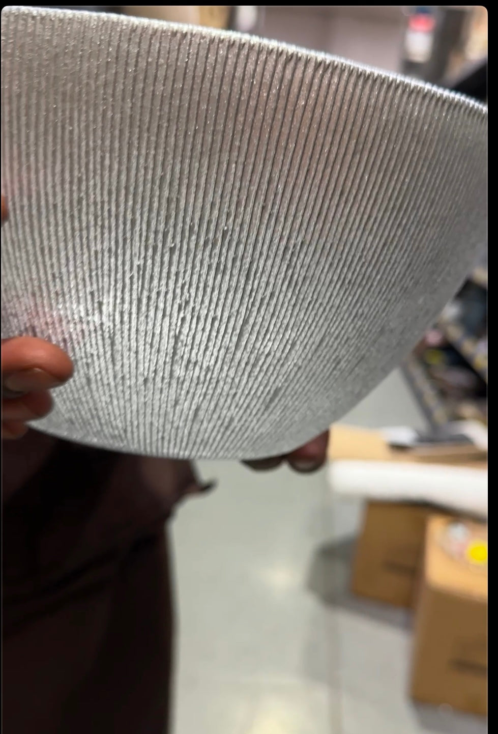 Silver Textured Serving Bowl – Modern Centerpiece & Tabletop Bowl