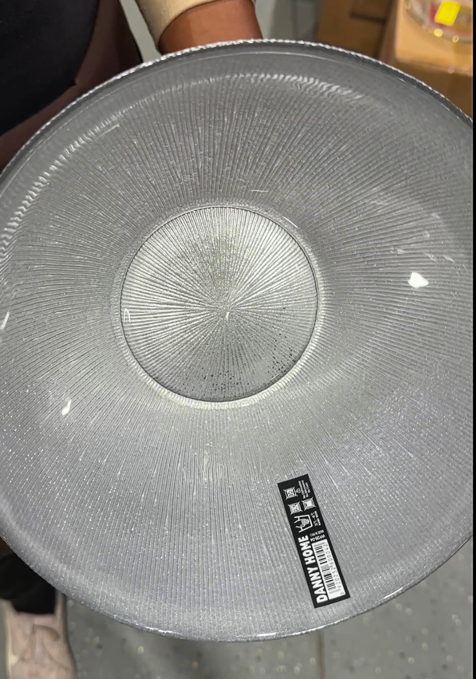 Silver Textured Serving Bowl – Modern Centerpiece & Tabletop Bowl